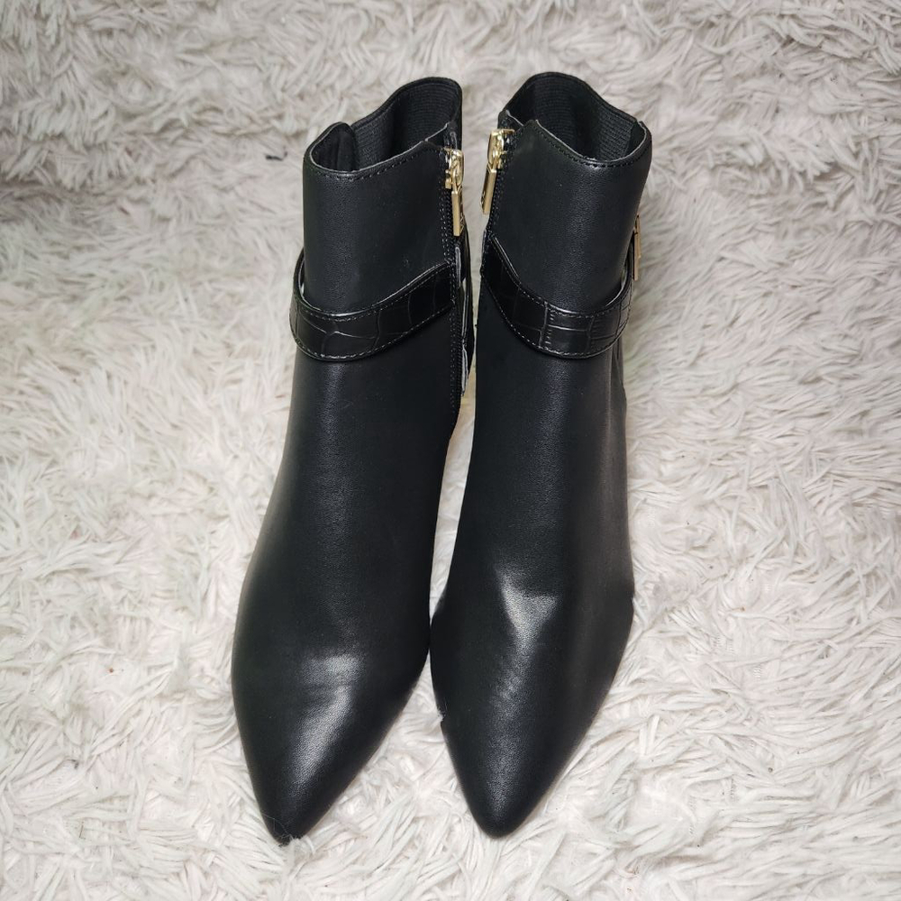 New Kenneth Cole Emmie Wedge Black Leather Booties - Picture 4 of 10